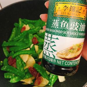 家常小炒｜腊肠荷兰豆炒冬笋的做法 步骤15