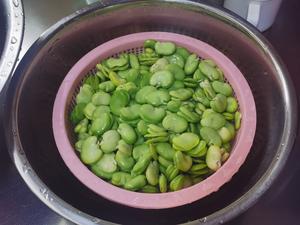 咸菜豆瓣蛋汤（蚕豆瓣）的做法 步骤4