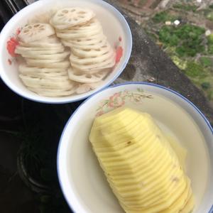 麻辣藕片、土豆片、豆皮、胡豆的做法 步骤3