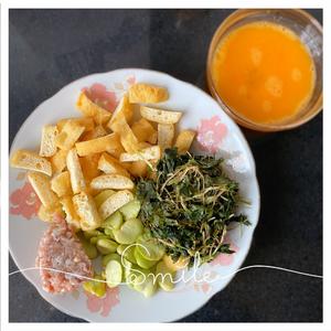 草头干蚕豆瓣蛋汤的做法 步骤1