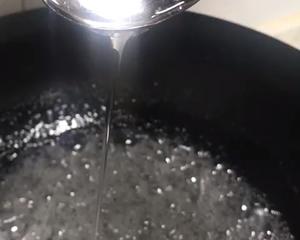 在家就能做酸酸甜甜的雪红果和零食店的一样哦的做法 步骤5