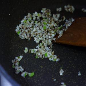 酸甜微辣蕃茄汁锦珍素酿豆腐匣的做法 步骤8