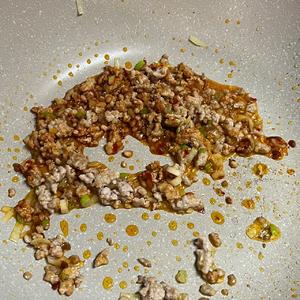 麻婆扁豆的做法 步骤5