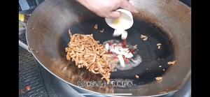 扁豆丝炒肉的做法 步骤8