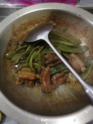 酱炖排骨扁豆角的做法 步骤8