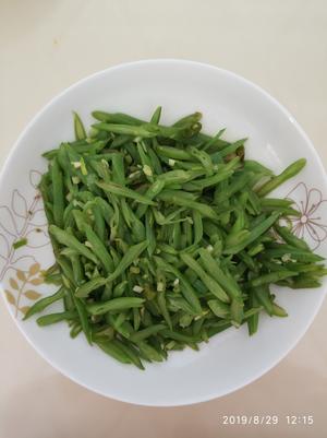 瑞金家常菜3:炒刀豆的做法 步骤5