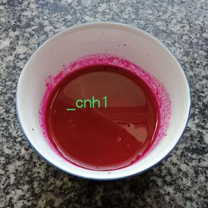 不变色的火龙果小馒头 *花儿馒头159的做法 步骤1