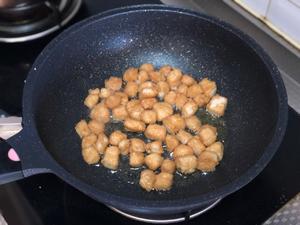 不用油炸的樱桃肉，酸酸甜甜宝宝最爱，此做法肉质嫩滑不柴的做法 步骤7