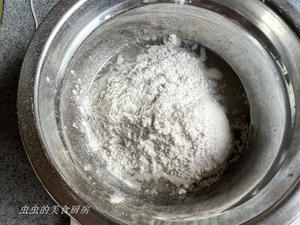 甜蜜蜜的榴莲披萨的做法 步骤1