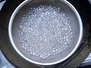 杨枝甘露（芒果?、葡萄柚、椰浆、西米露）的做法 步骤3