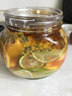 西柚柠檬百香果蜜的做法 步骤3