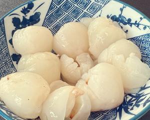 冰镇杨梅荔枝饮的做法 步骤2