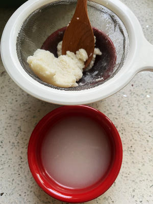 桑葚冰酥酪的做法 步骤1