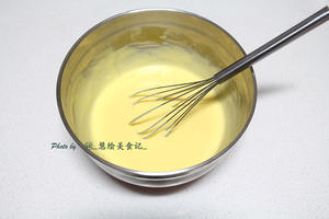 黄桃酸奶戚风的做法 步骤8