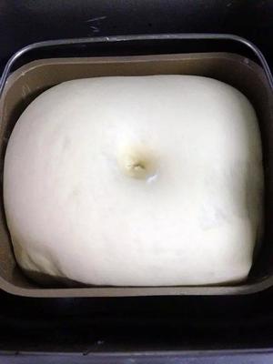 黄桃酥粒面包的做法 步骤2
