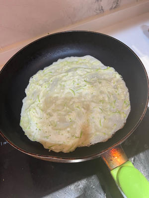 蒜香瓜菜饼（西葫芦饼、北瓜饼）的做法 步骤5