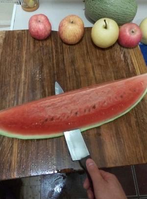 簡單的西瓜果盘的做法 步骤2