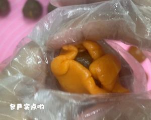 广式月饼：柿子月饼 一起学起来吧 送给朋友闺蜜YYDS 看完你也会做属于你的月饼啦的做法 步骤14