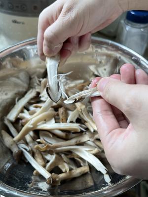 油盐蒸荔枝菌的做法 步骤10