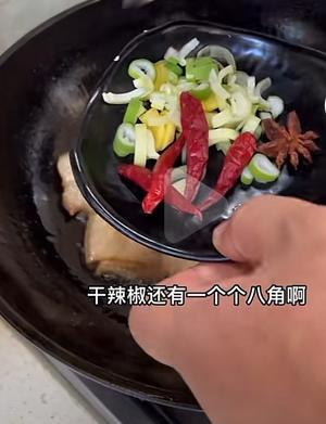 白菜炖粉条的做法 步骤9