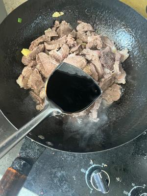 白菜烧牛肉的做法 步骤9