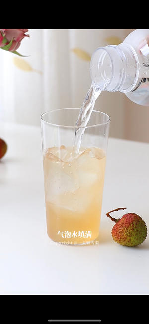 SS曼利气泡水机｜荔枝醉乌龙?自制超好喝夏日气泡茶酒的做法 步骤5
