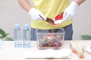 腌制李子的做法 步骤3