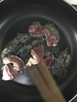 枇杷牛肉的做法 步骤2