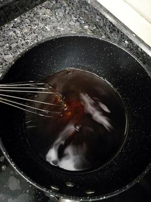 不用量杯也能做出比果冻还Q弹的桂花椰汁千层马蹄糕的做法 步骤4