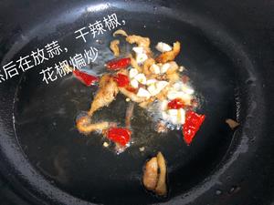 很下饭芹菜炒肉丝的做法 步骤4