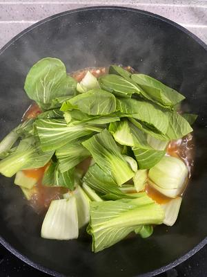 青菜烧牛肉的做法 步骤9