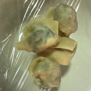 八寶米素燒賣/海鮮燒麥<;蒸/煎/抱蛋燒賣>;素/蝦仁餛飩<;上湯>;素/芹菜牛肉餃子<;蒸/煎餃/水餃/煎餃抱蛋>; 素/蝦仁小籠包<;蒸/煎小籠包/抱蛋小籠包>;/烤包子的做法 步骤34