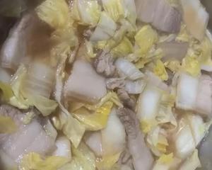 白菜猪肉豆腐炖粉条（宿舍版）的做法 步骤10