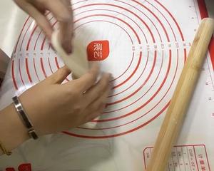 零基础韭菜盒子的做法 步骤4