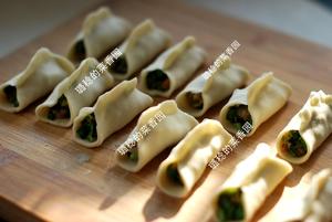 春食韭菜之【鲜肉锅贴】的做法 步骤11