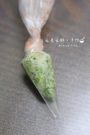 『美味咸香』椒盐土豆香肠花花包的做法 步骤2