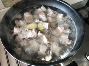 堂妈小厨——小土豆红烧肉的做法 步骤4