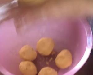 萝卜缨油滋啦菜饼子的做法 步骤11