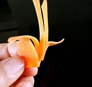 萝卜盘饰的做法 步骤8