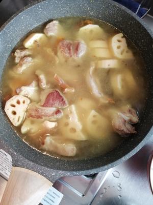 章魚蓮藕猪軟骨湯*廣式煲湯的做法 步骤6
