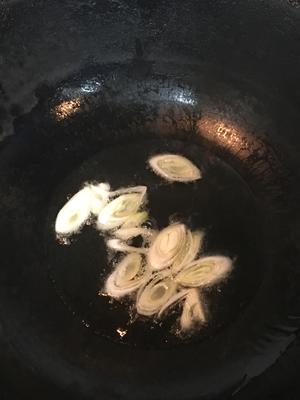 番茄?「韭菜剪刀面?」热汤暖身???的做法 步骤17