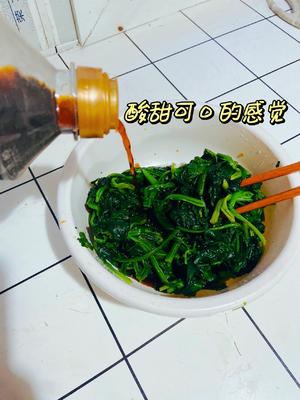 珍选捞汁快手凉拌菠菜的做法 步骤5