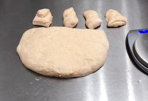 小胡萝卜热狗餐包的做法 步骤8