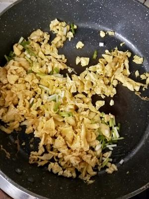 素包子【胡萝卜木耳鸡蛋粉丝】的做法 步骤3