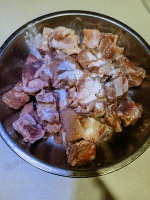超粉超香的香芋蒸排骨(荔浦芋头)的做法 步骤6