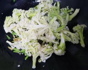 品云炒肉片椰菜花的做法 步骤5