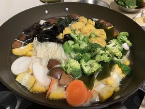 家庭聚会被赞爆的～麻辣香锅 今天这道菜太给撑场面了的做法 步骤3