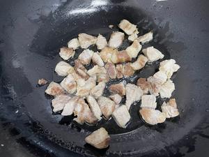 荤:莴苣烧肉的做法 步骤4
