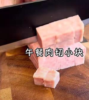 上汤西兰花配鸡肉卷 西兰花炒虾仁的做法 步骤8