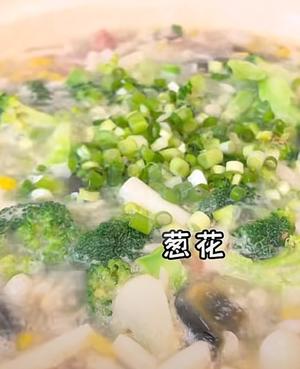 上汤西兰花配鸡肉卷 西兰花炒虾仁的做法 步骤16